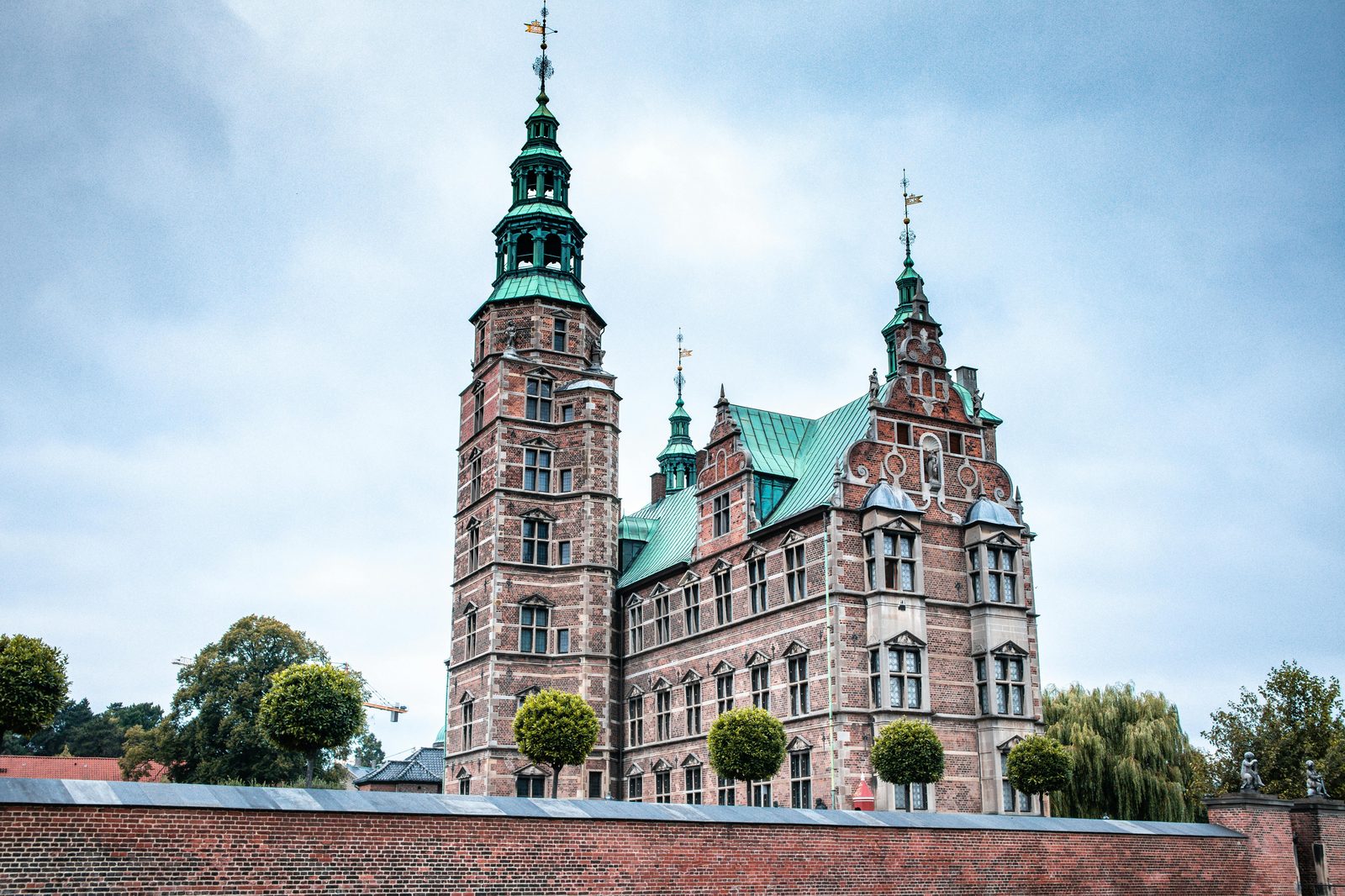 Historic Rosenborg Castle with Renaissance architecture in Copenhagen, Denmark — Christian IV's 1606 Dutch Renaissance summer pavilion still standing in central Copenhagen