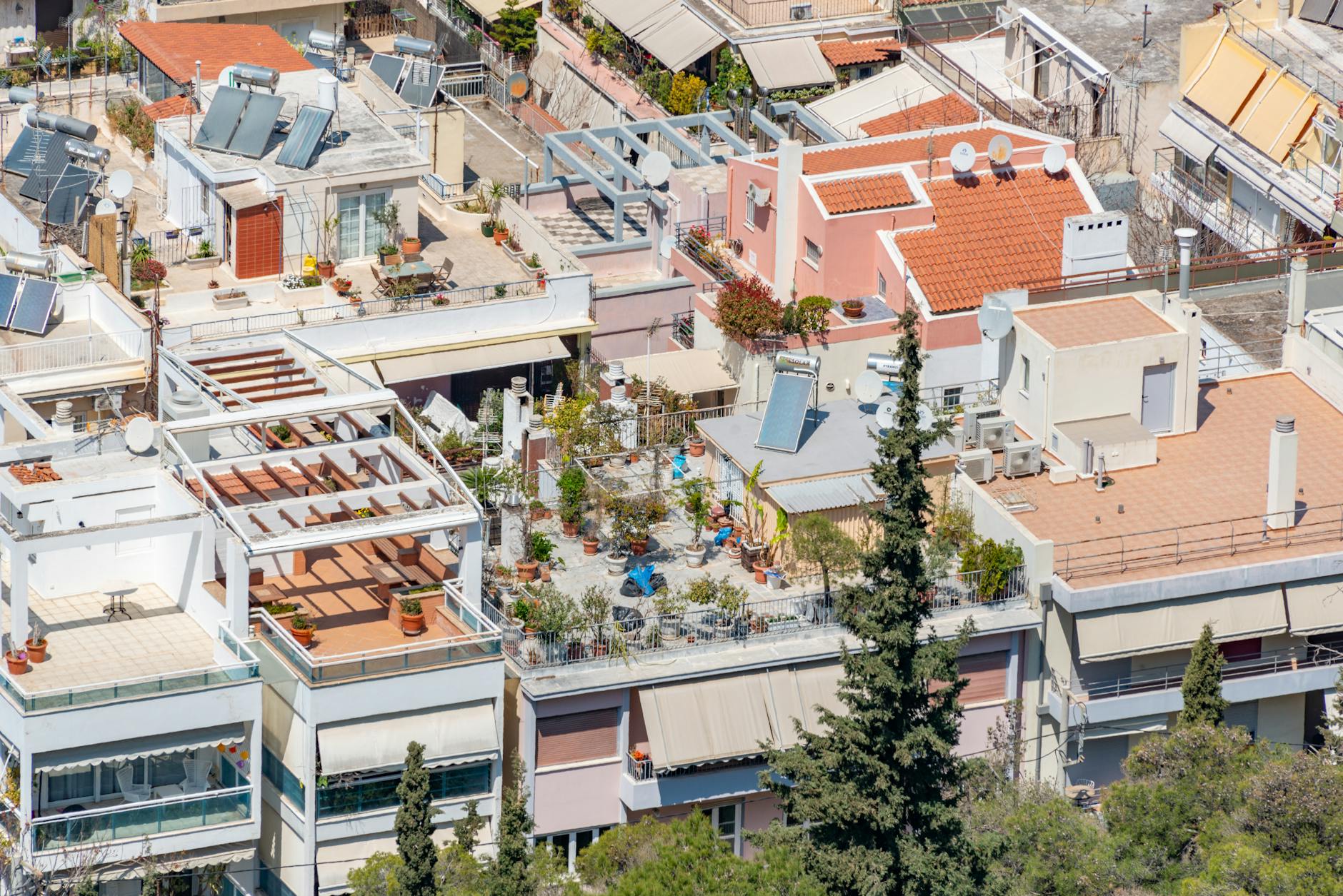 The ILLUM rooftop with city views