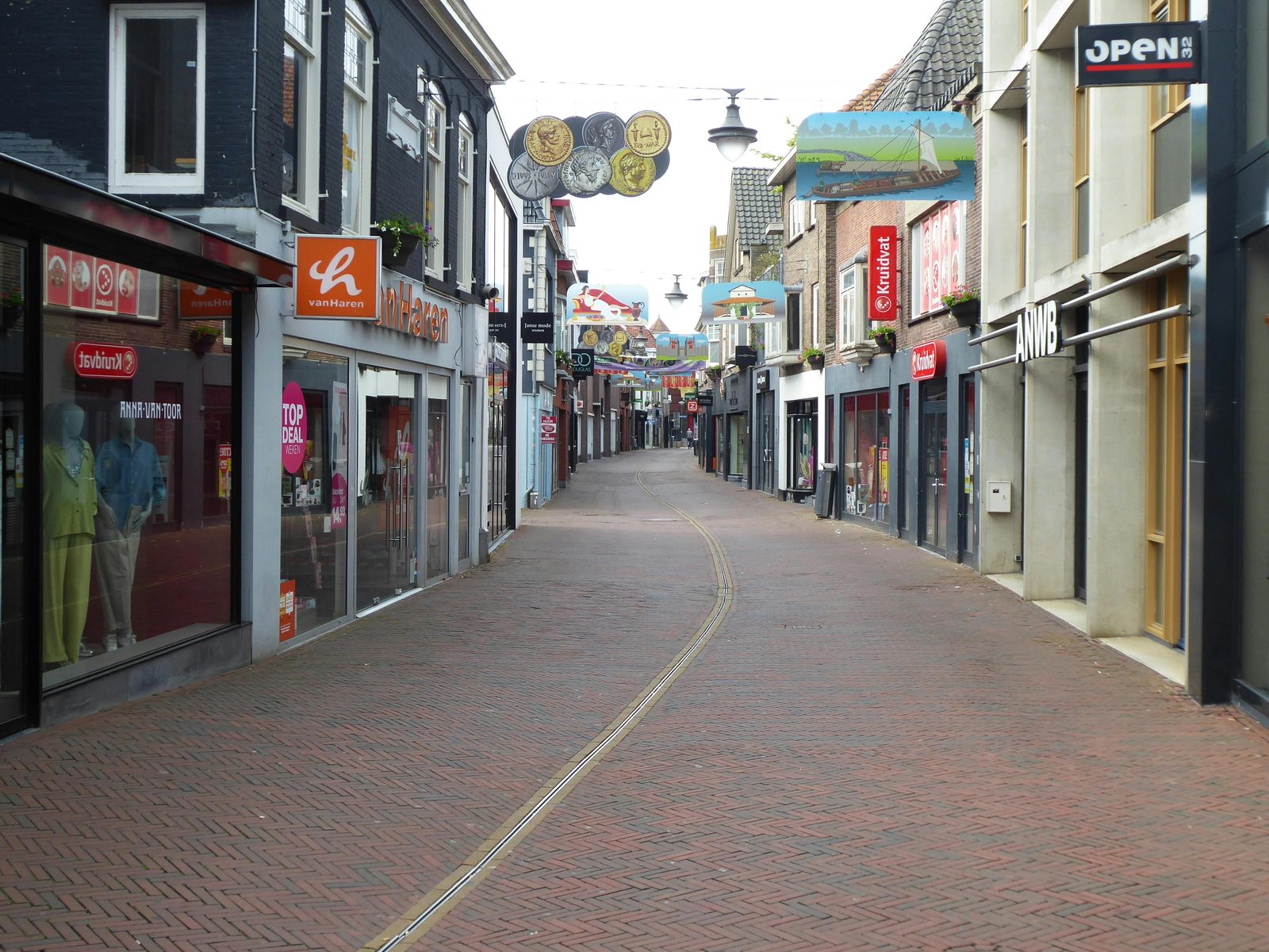 European shopping street with stores — Istedgade is Vesterbro's main street with vintage shops, design stores, restaurants, and cafes
