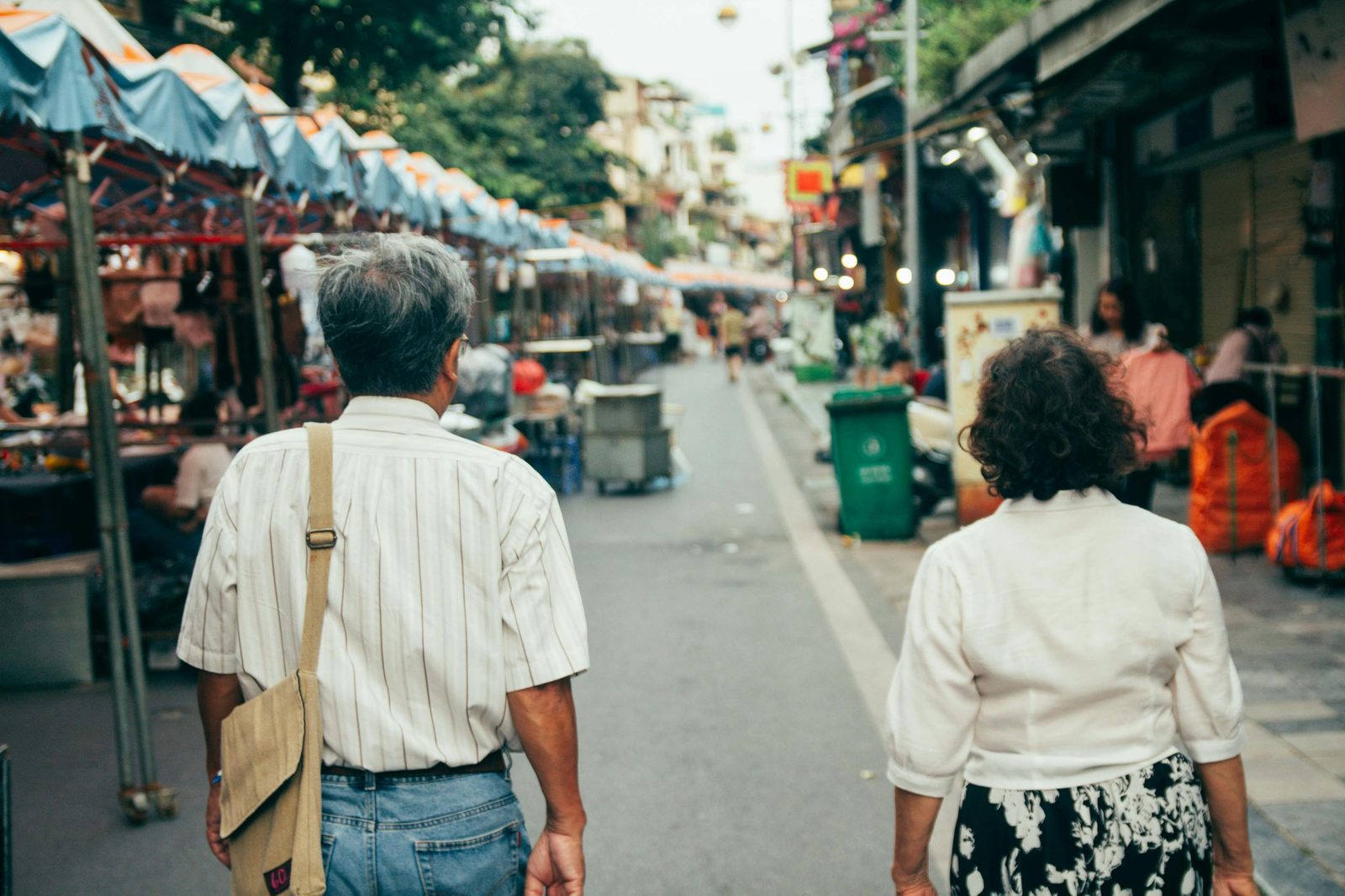 Walking a Saturday market street — the Indre By day of a Copenhagen weekend