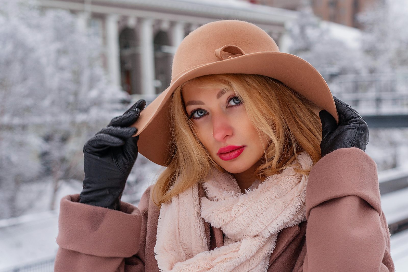 Scarf hat gloves winter — Winter Copenhagen requires heavy accessories: warm hat, insulated gloves, wool scarf, thermal layers